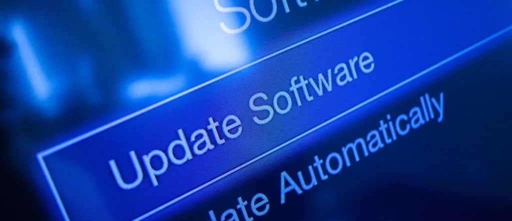 Update Software screen reminding Canon users to patch printer drivers due to the Canon printer driver vulnerability